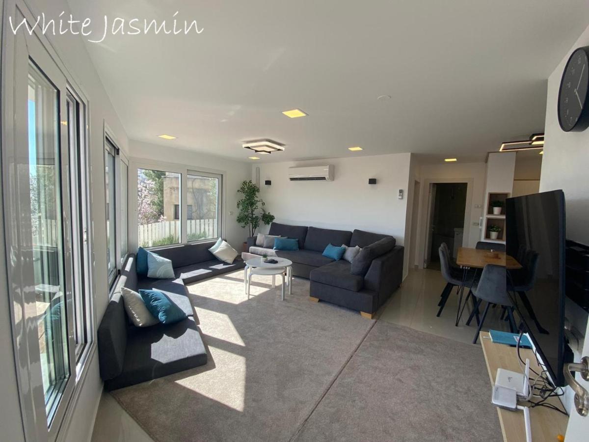 Jasmin Suites Majdal Shams Exterior foto